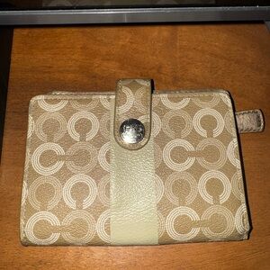 Vintage Beige Coach  Wallet with Snap Closure